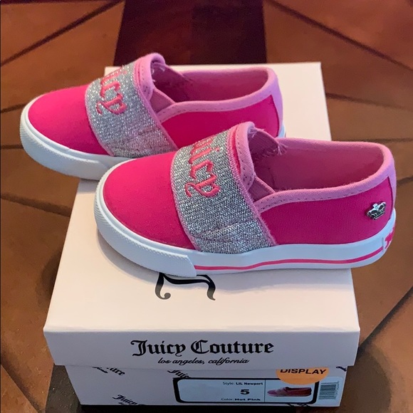 Juicy Couture Pink Slip Ons - Picture 3 of 7